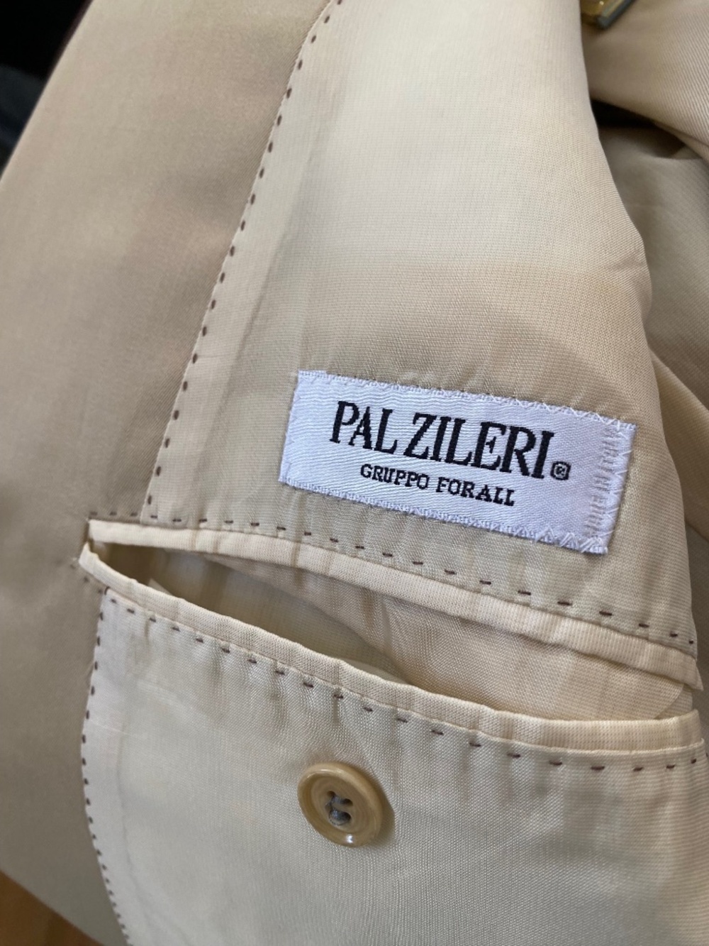 Pal Zileri, Gruppo For All, Made in Italy, Wool/Rayon Suit, Size 52R EU, 42R US - Picture 14 of 16